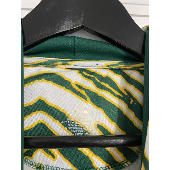 NDSU Bison Green and White Zebra Print Hoodie Size XXL - Picture 4 of 5